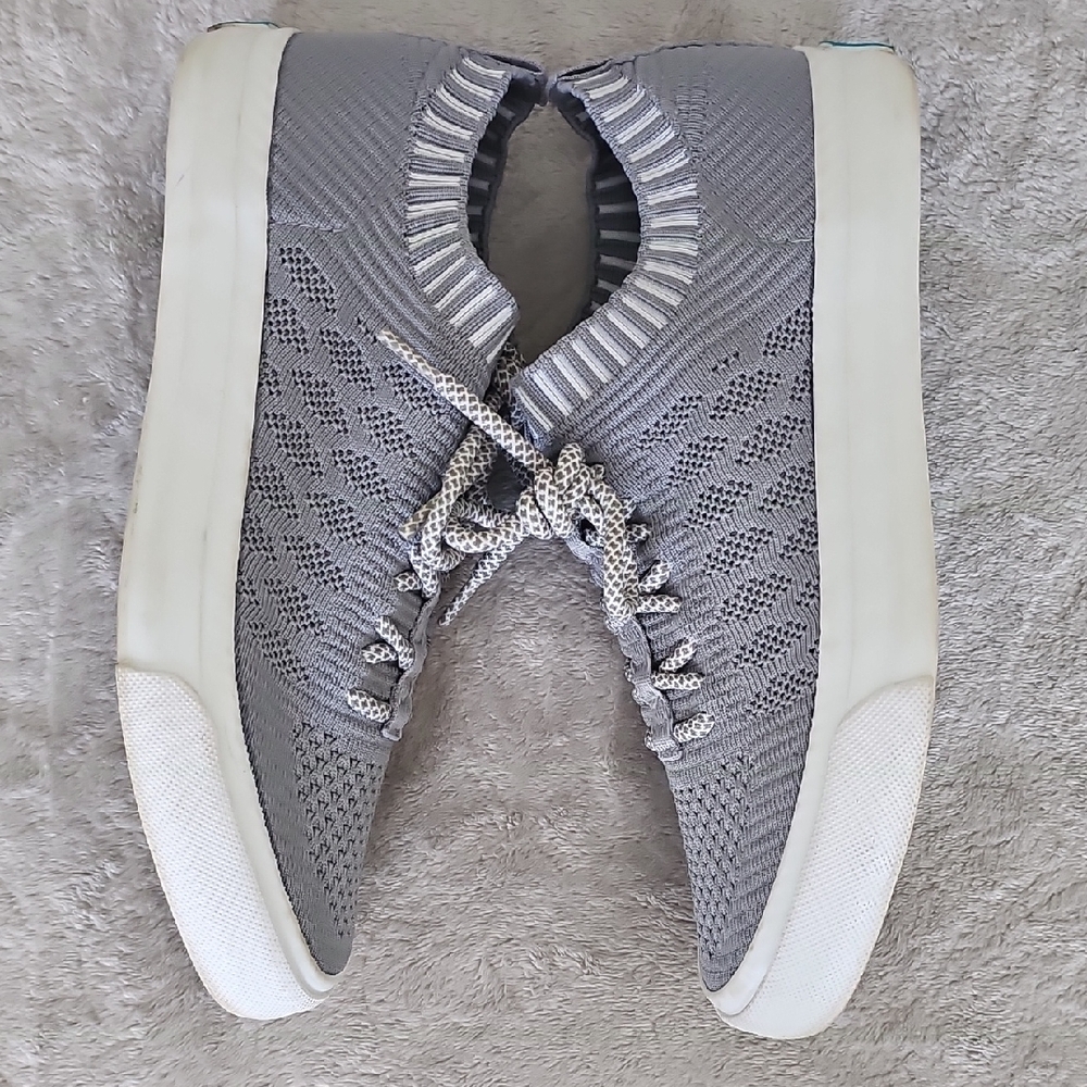 Blowfish Light Gray Knit Lace-Up Sneakers sz 7.5